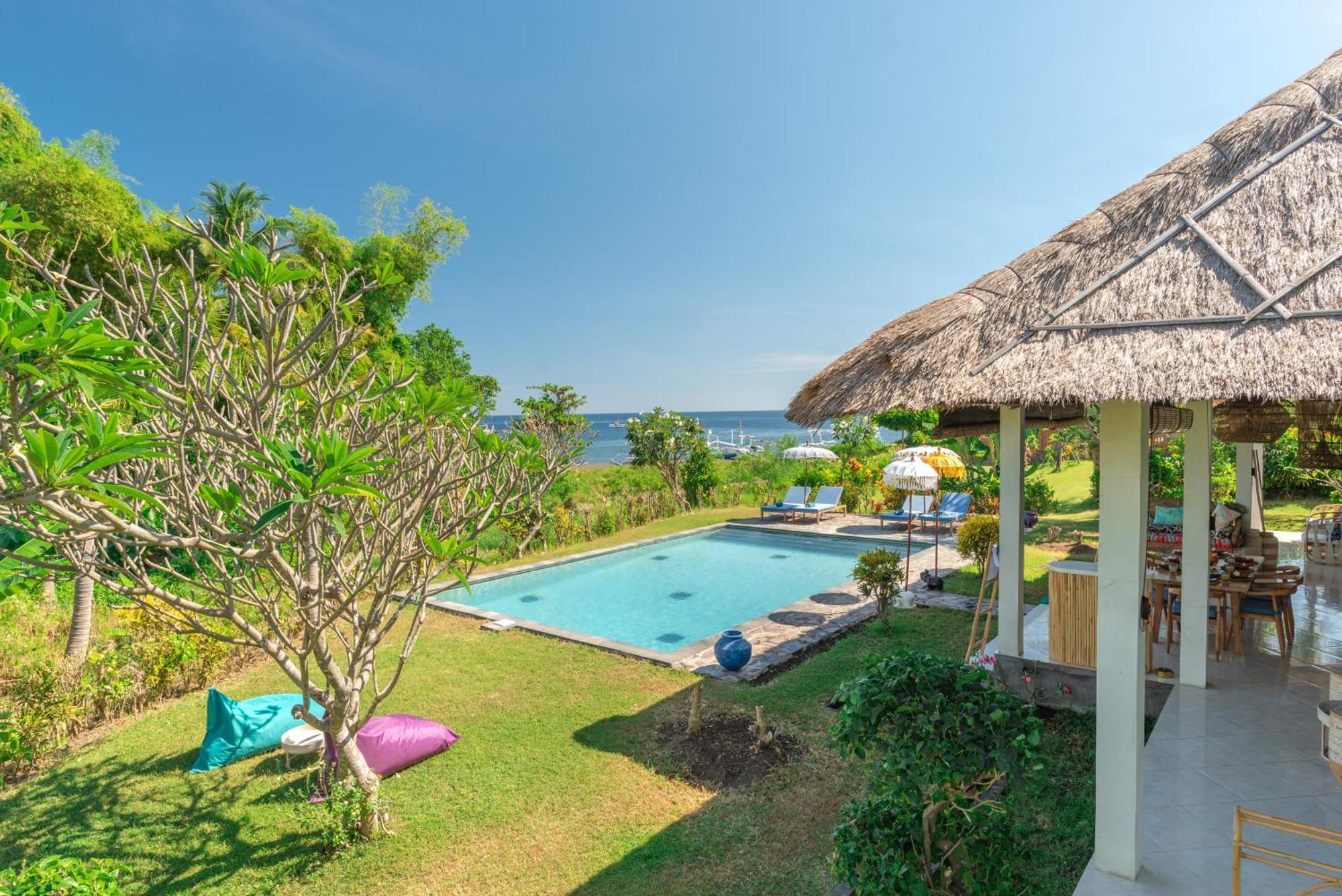 Absolute Beach Front Villa Umeanyar Bagian luar foto
