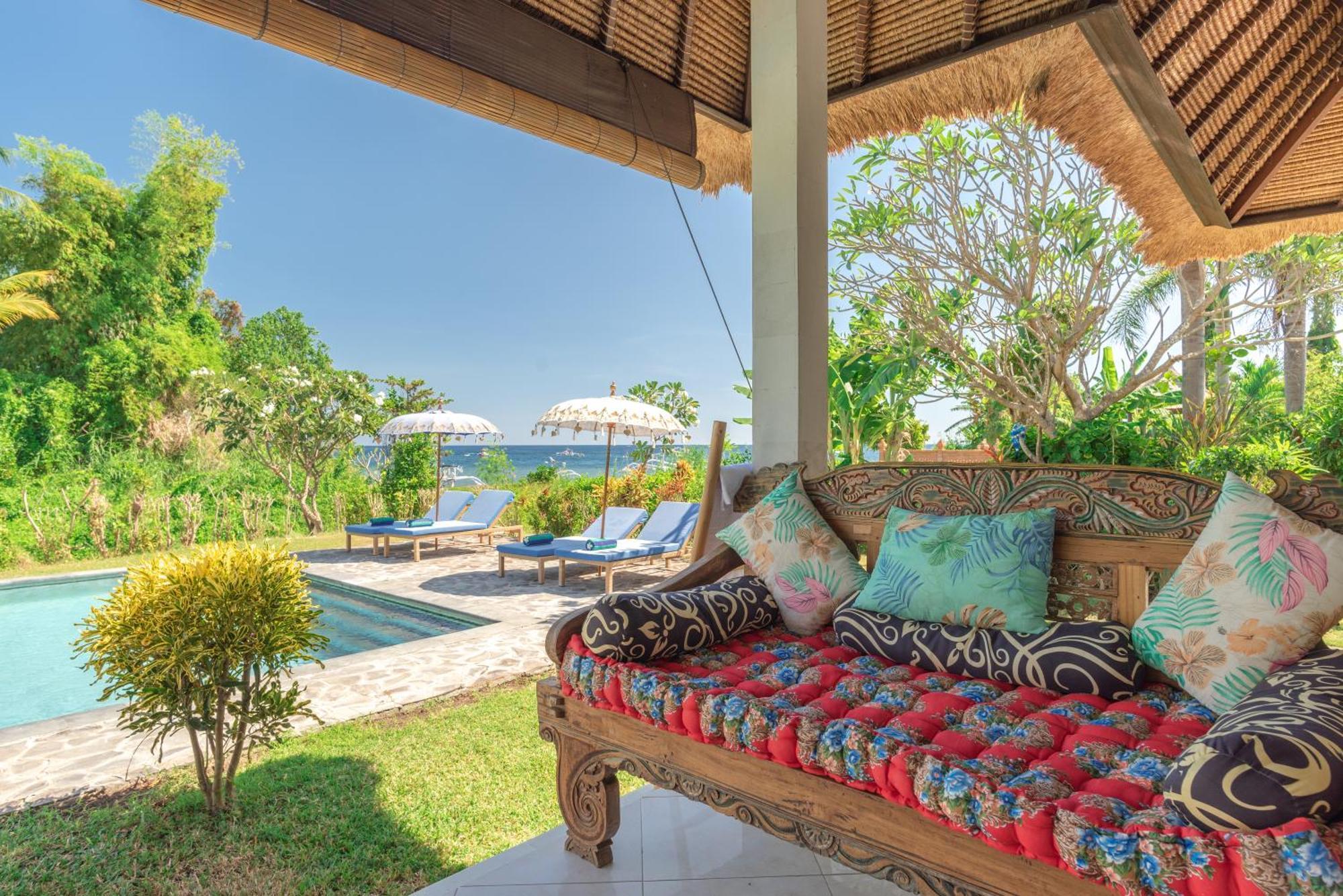 Absolute Beach Front Villa Umeanyar Bagian luar foto