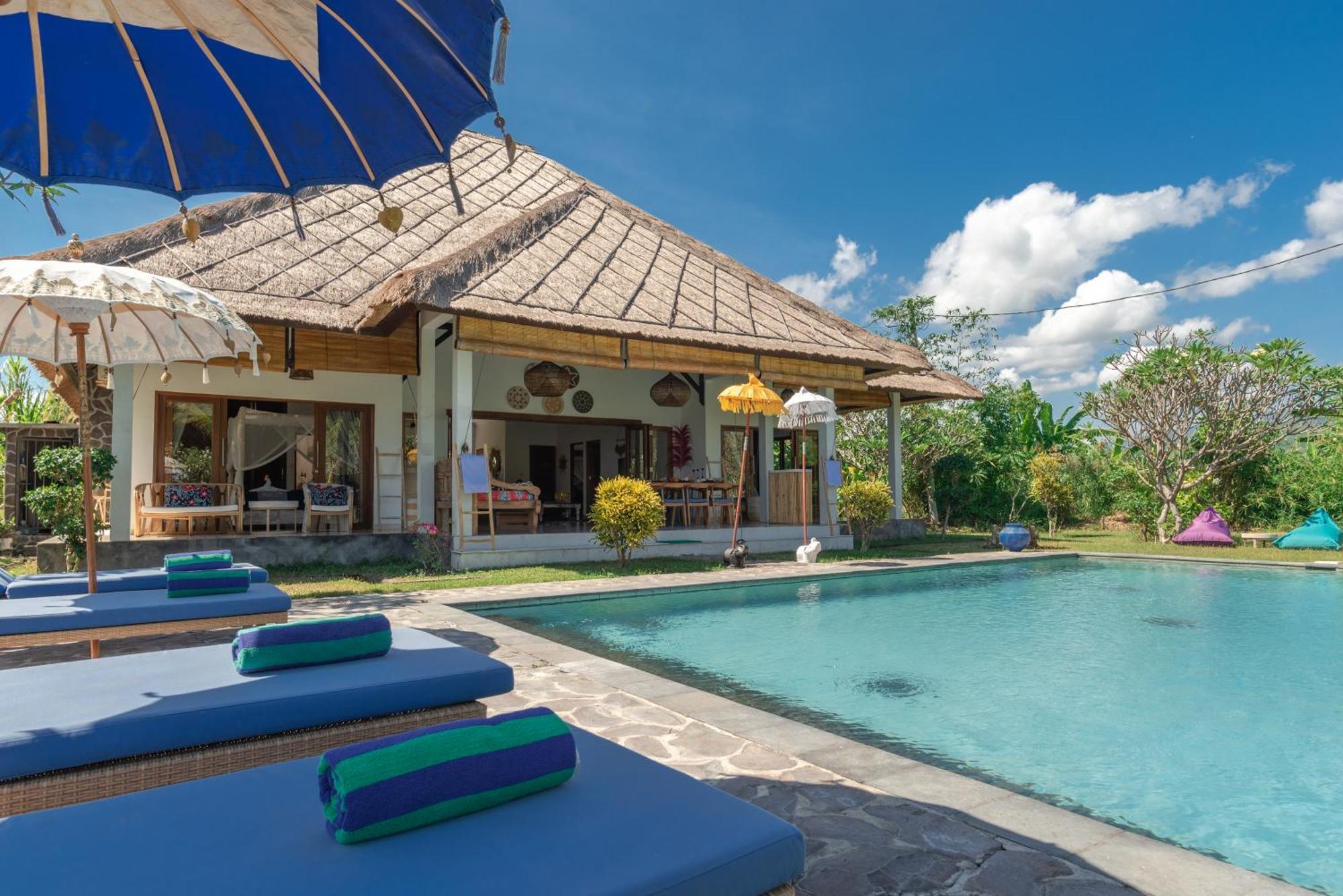 Absolute Beach Front Villa Umeanyar Bagian luar foto