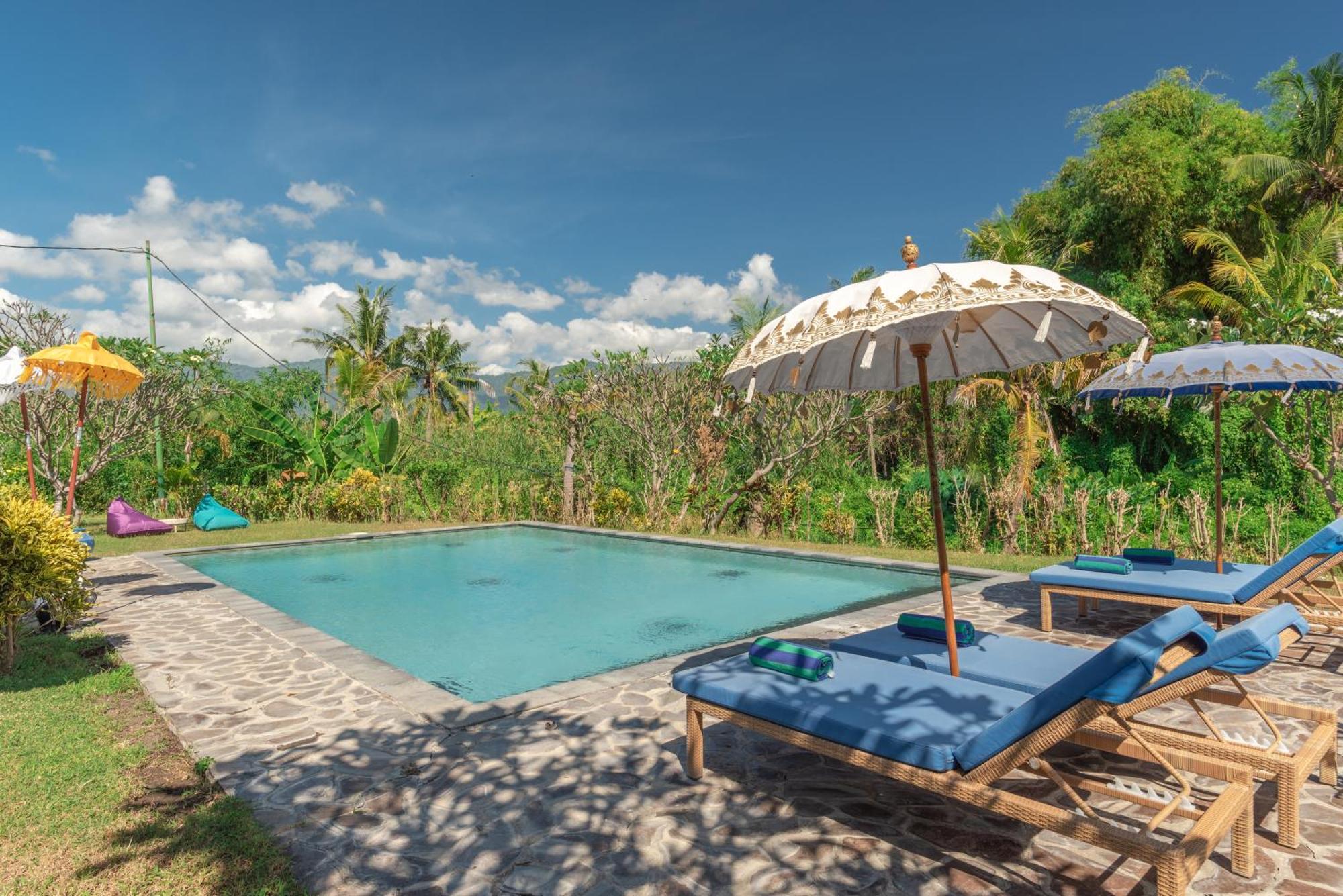 Absolute Beach Front Villa Umeanyar Bagian luar foto