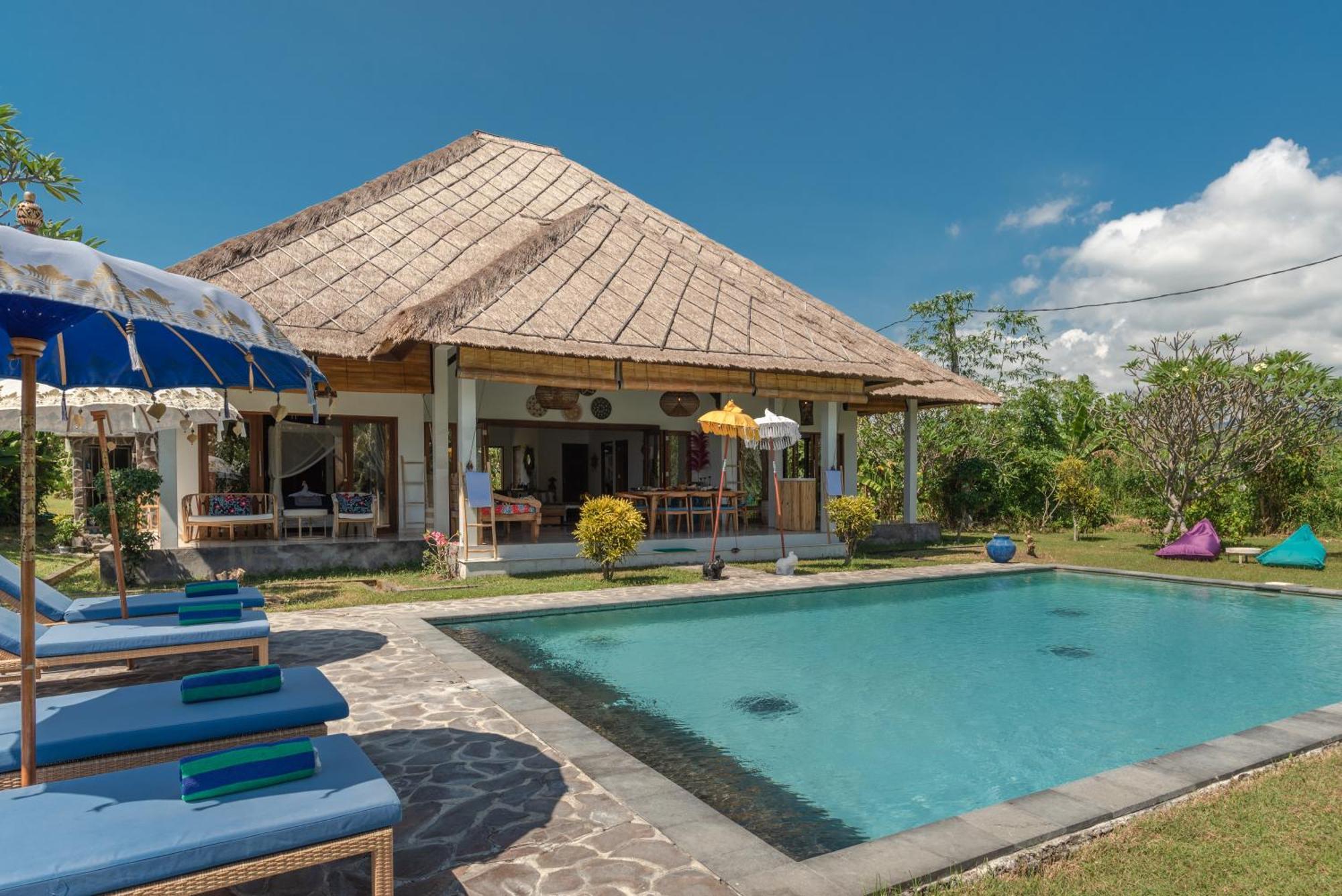 Absolute Beach Front Villa Umeanyar Bagian luar foto
