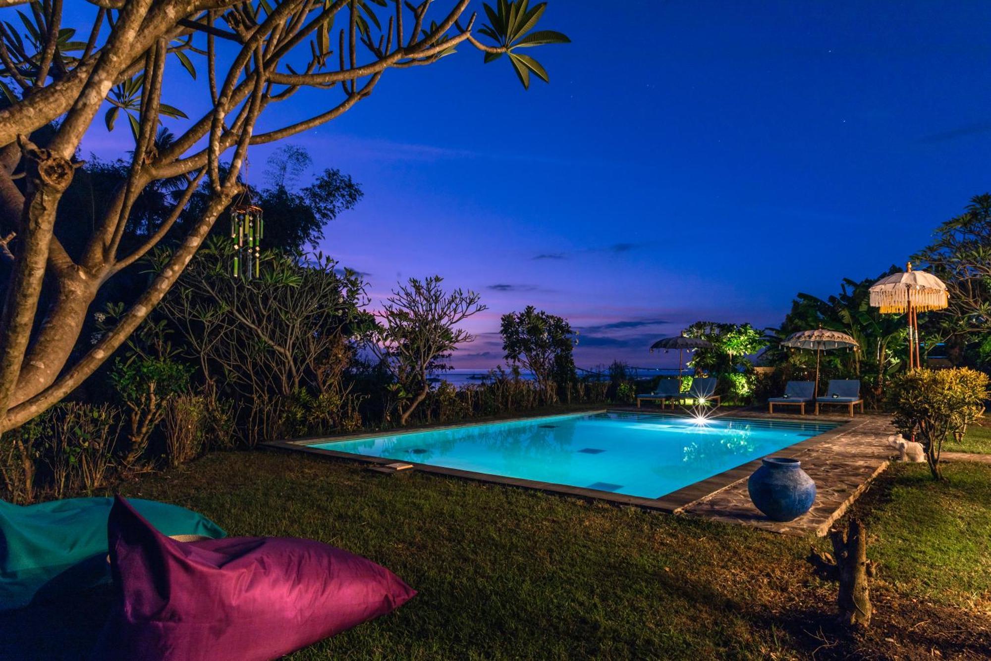 Absolute Beach Front Villa Umeanyar Bagian luar foto