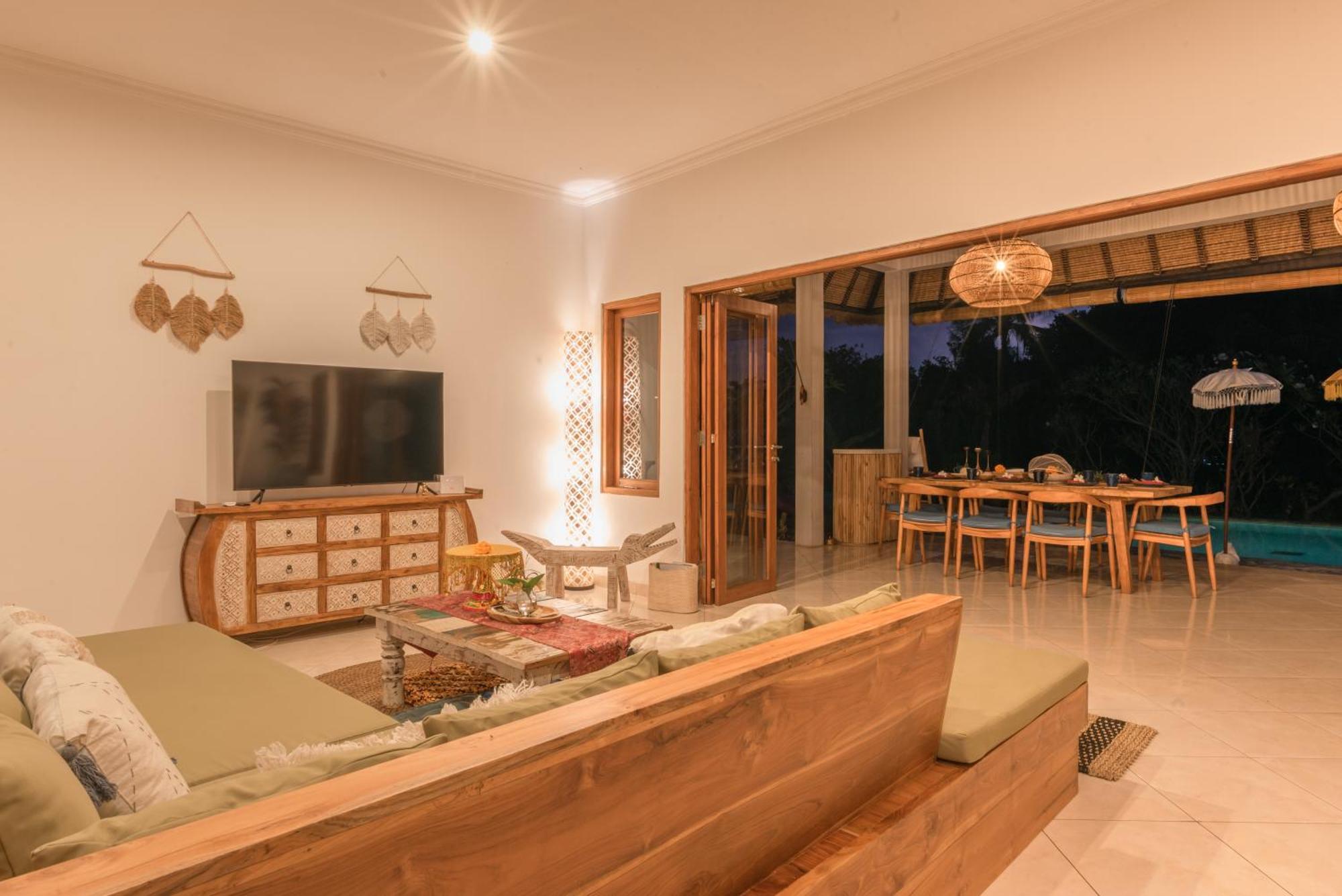Absolute Beach Front Villa Umeanyar Bagian luar foto