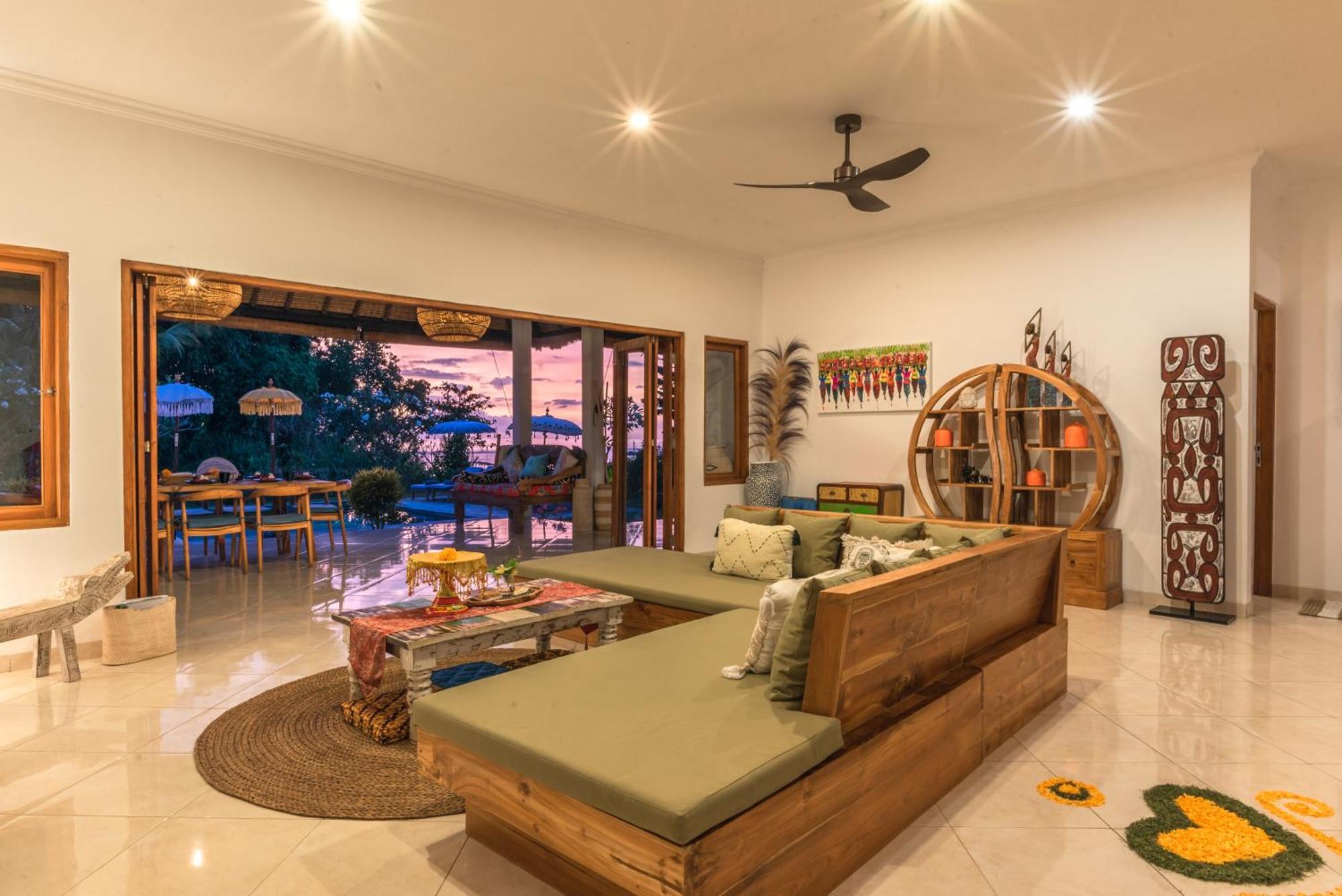Absolute Beach Front Villa Umeanyar Bagian luar foto
