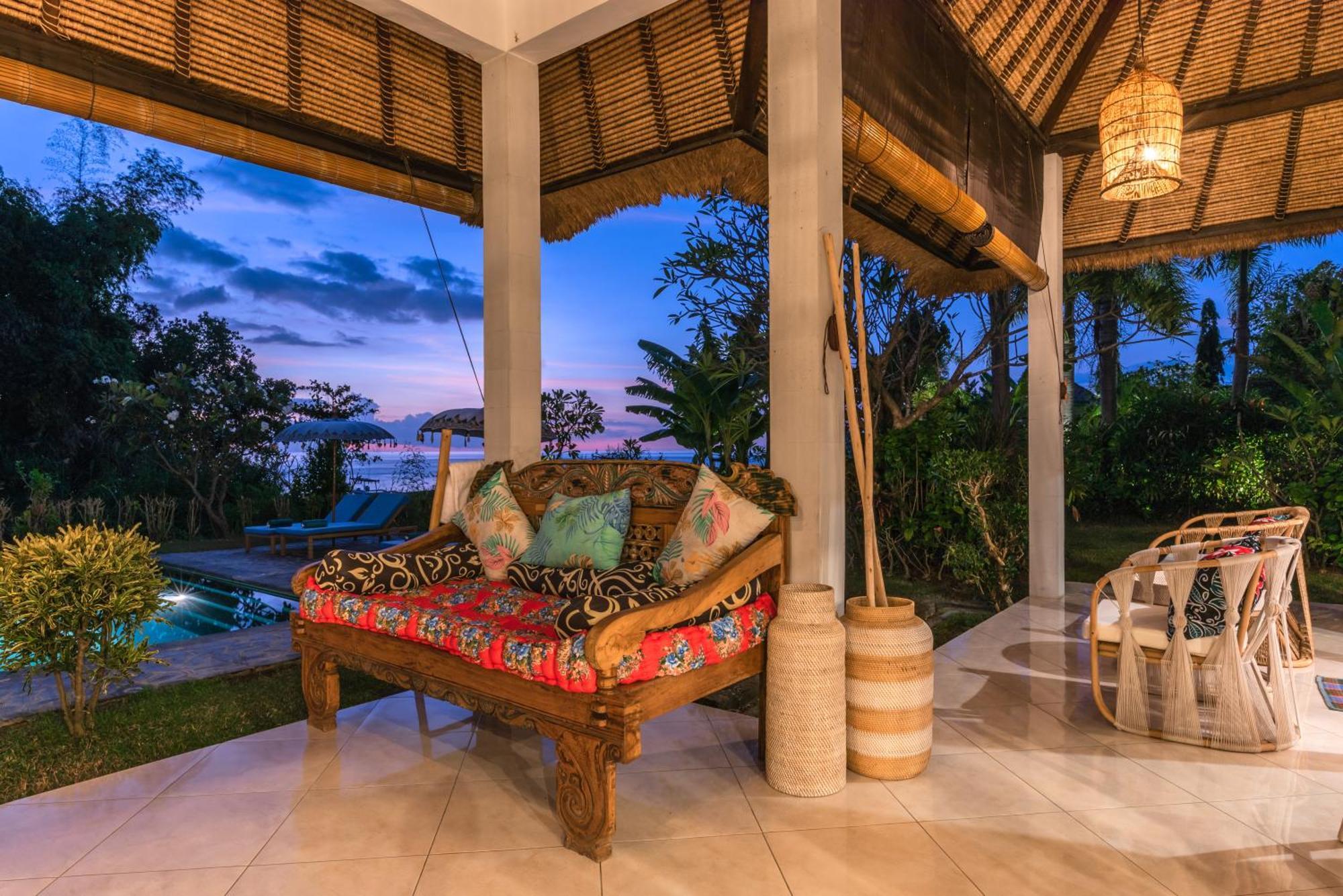 Absolute Beach Front Villa Umeanyar Bagian luar foto