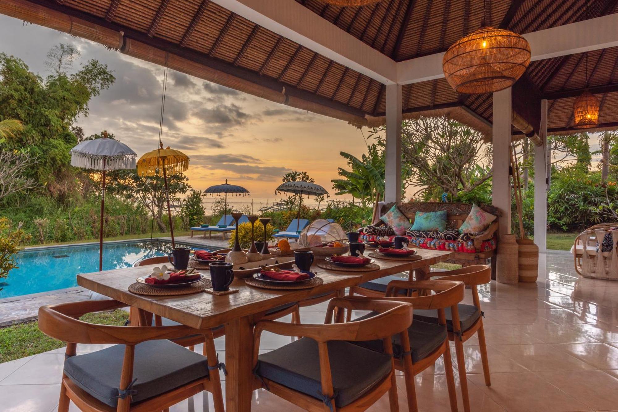 Absolute Beach Front Villa Umeanyar Bagian luar foto