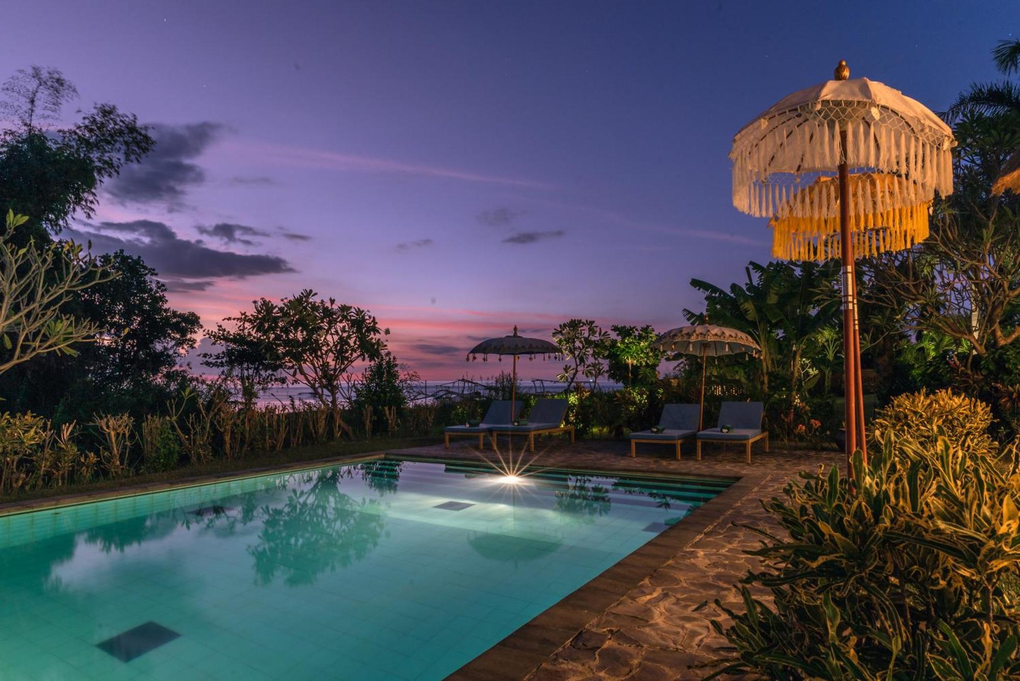 Absolute Beach Front Villa Umeanyar Bagian luar foto