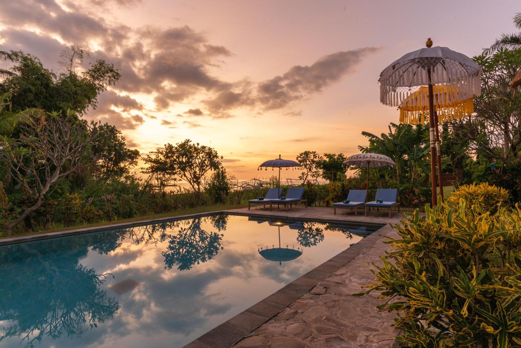 Absolute Beach Front Villa Umeanyar Bagian luar foto